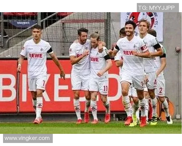 科隆主场力擒汉堡，成功保级德甲资格